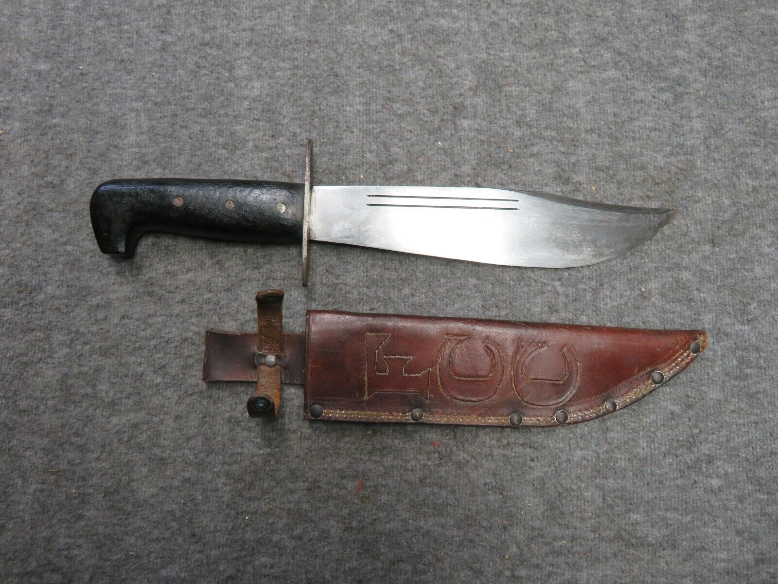 WWII US GI V-44 BOWIE KNIFE-WESTERN-RAREST MAKER