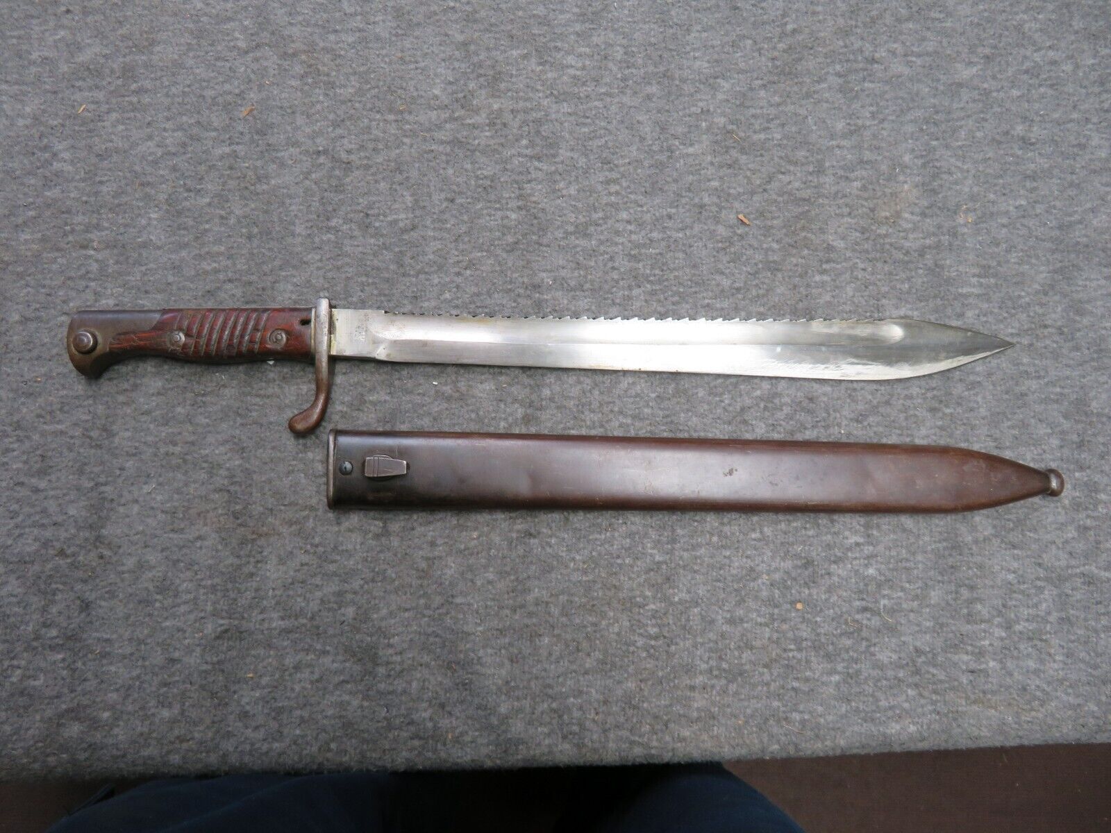 WWI GERMAN 98/05 MAUSER BUTCHER SAWBACK BAYO