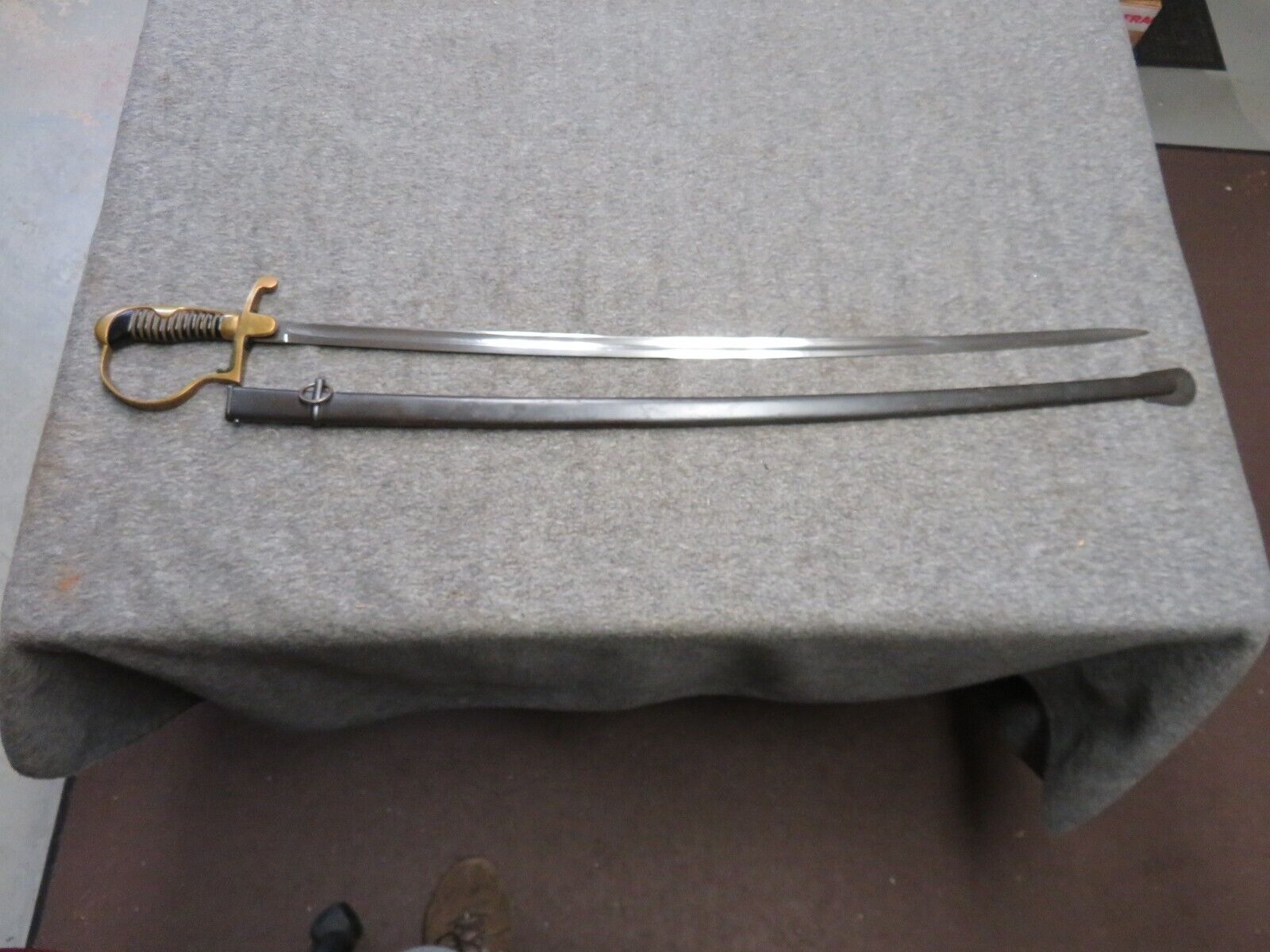 WWII GERMAN ARMY ORDNANCE SWORD W/ MATCHING NUMBERED SCABBARD