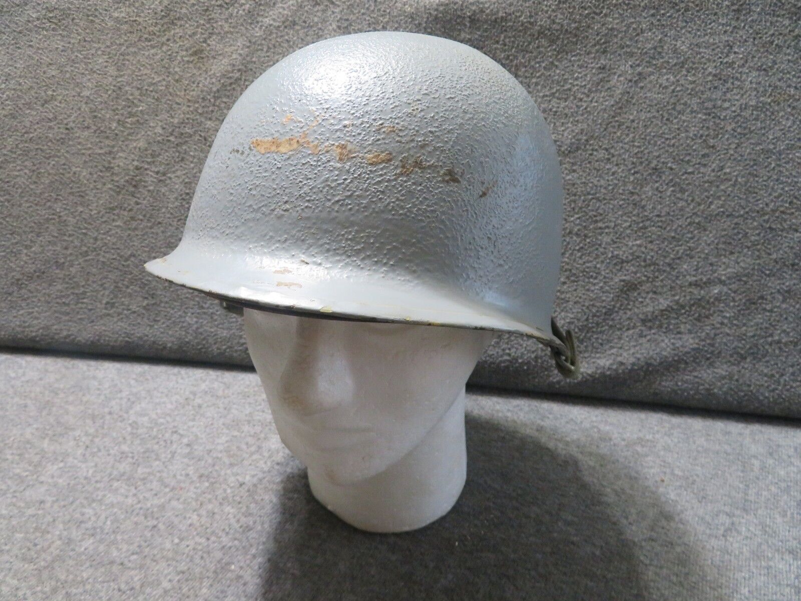 COMPLETE- LATE WWII-KOREA-EARLY VIETNAM WAR ERA M1 HELMET