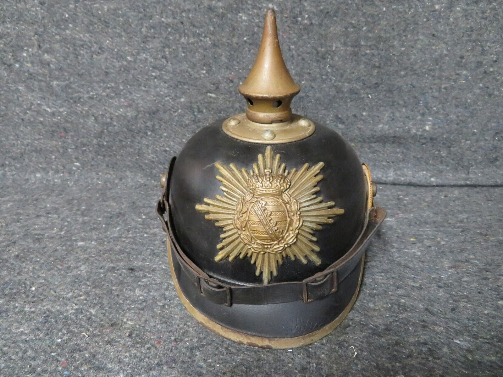 WWI GERMAN M1915 PICKELHAUBE HELMET