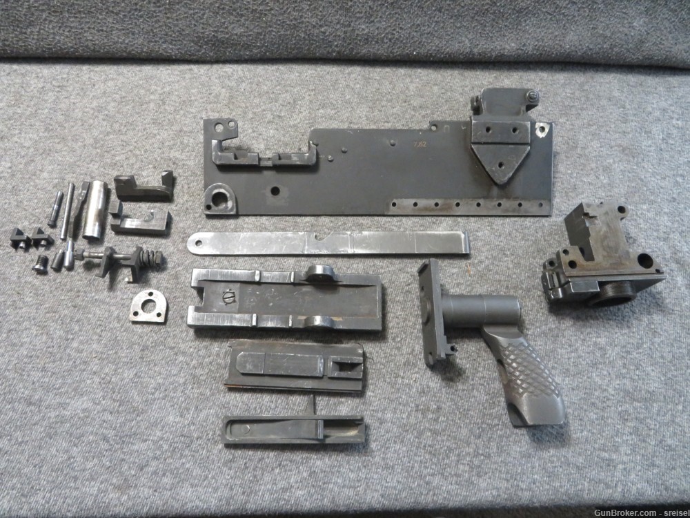 Browning M1919 Machine Gun Parts Set – Rare & Hard-to-Find 7.62mm Components