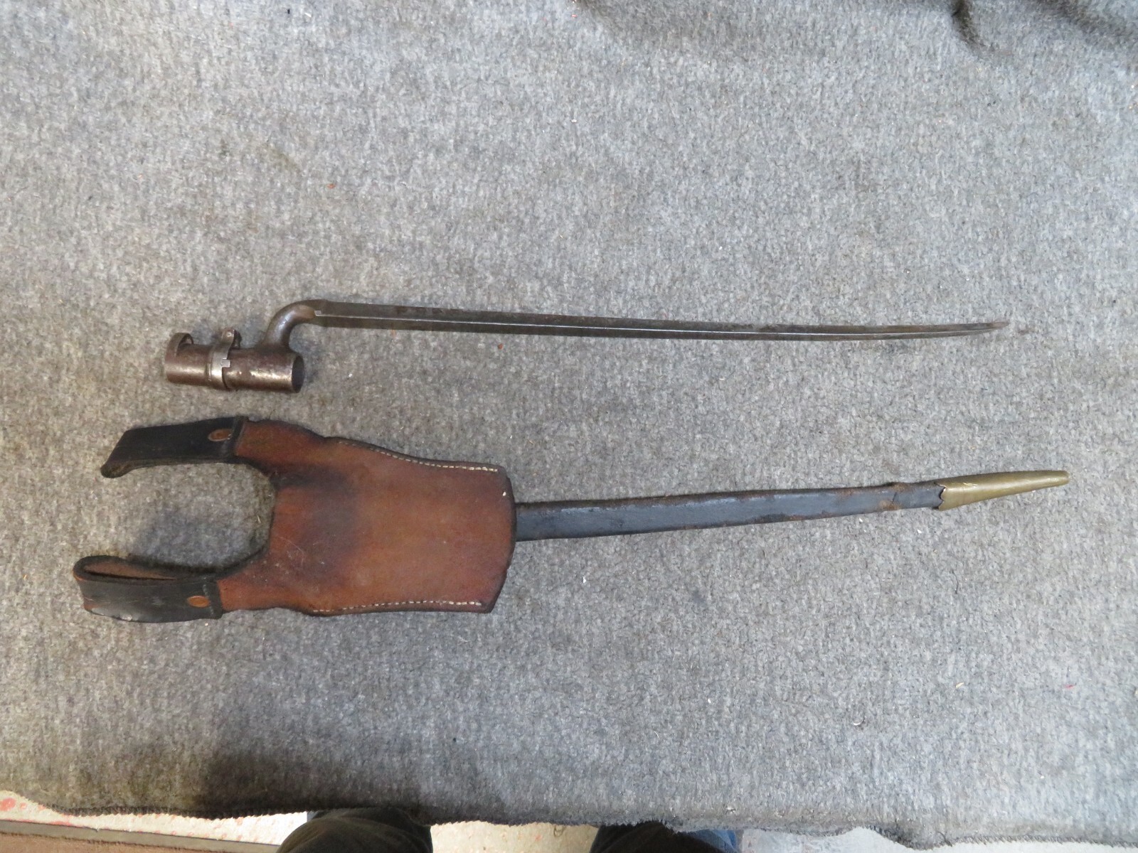 Civil War Era British P1853 Enfield Socket Bayonet – With Scabbard & Frog