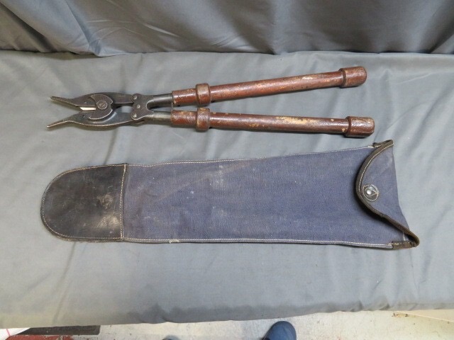 WWII German Military Wire Cutters with Luftwaffe Case – Original & Very Scarce
