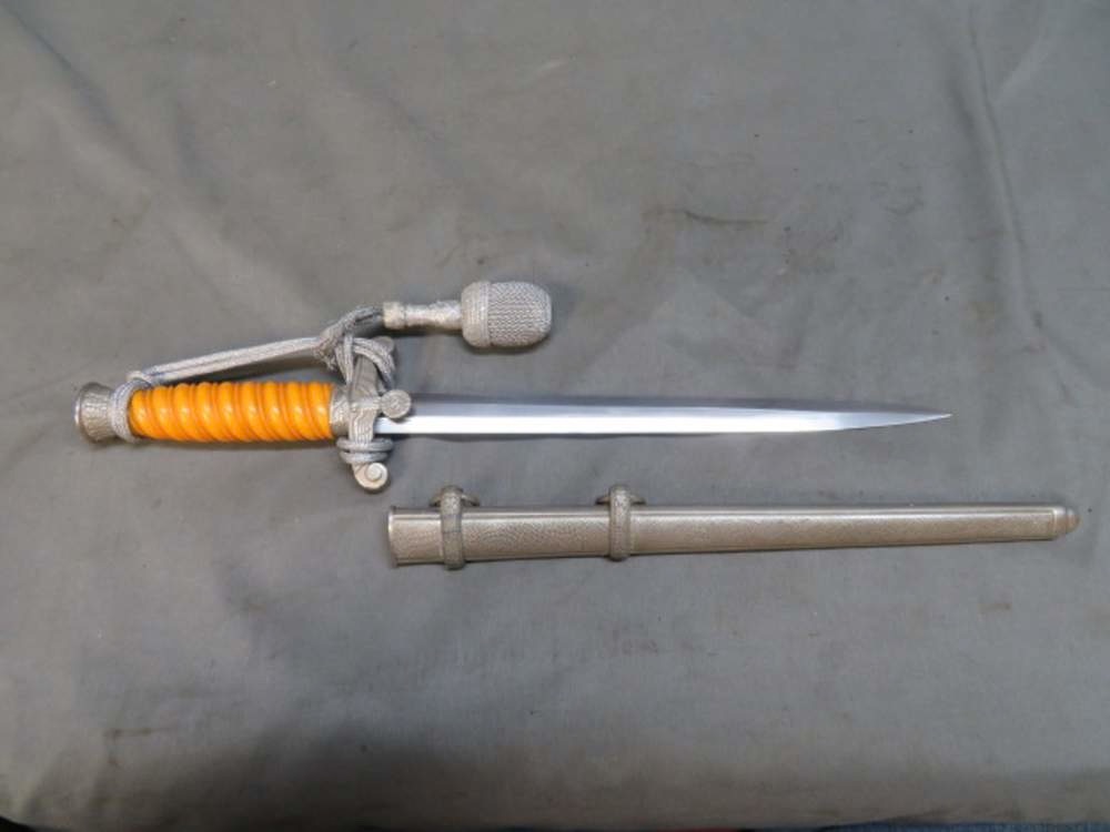 WWII German Army Officer Dagger — Anton Wingen Jr., Solingen