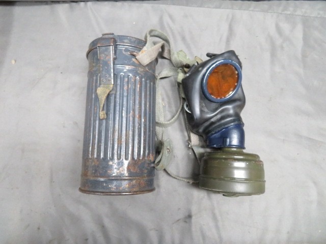 WWII German M38 Gas Mask Set – Luftwaffe Blue Can
