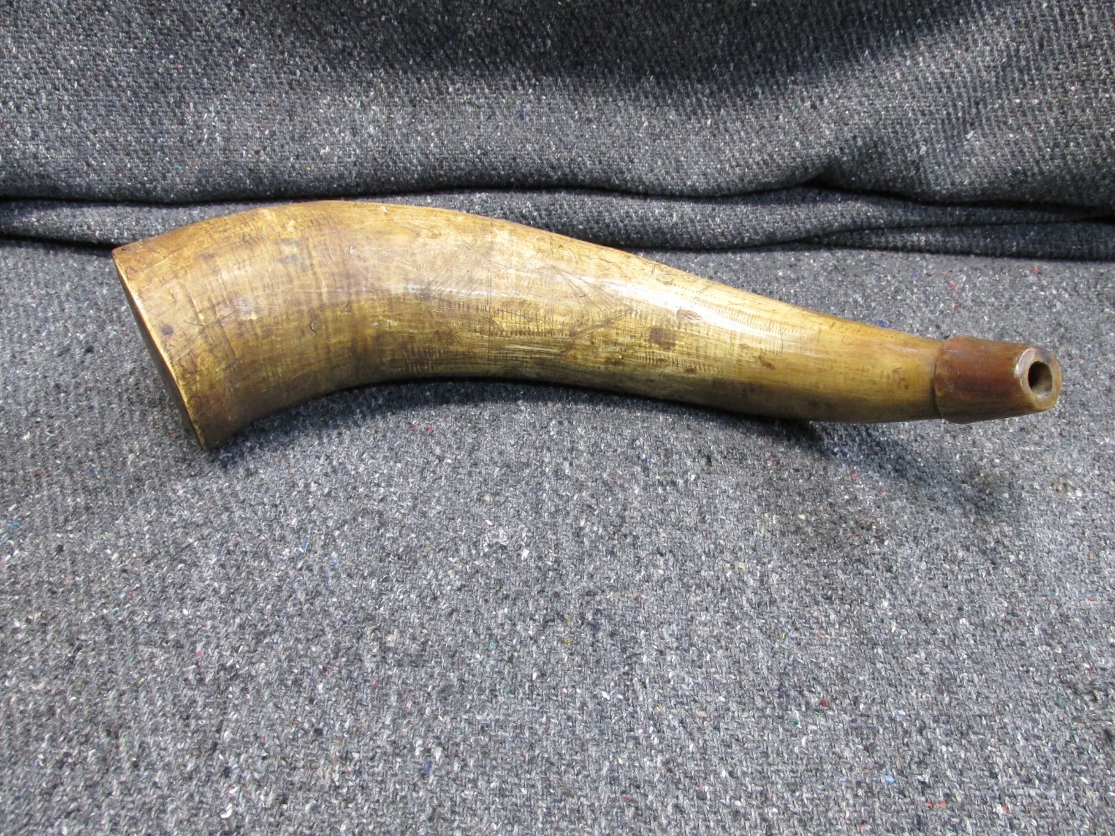 Antique American Powder Horn – Dated 1807 – Sailing Ship Scene – 14″ Long