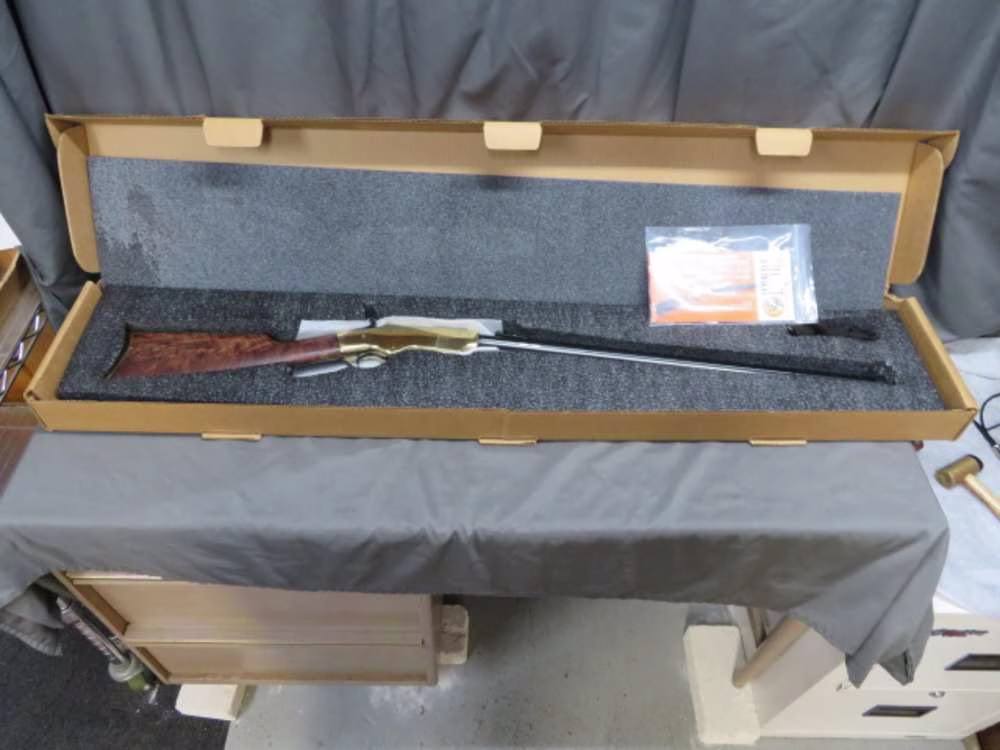henry model h011c lever action rifle .45 colt new in box beauty